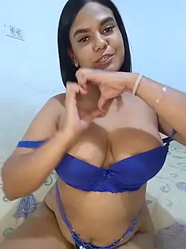 AntonellaShot live cam on StripChat