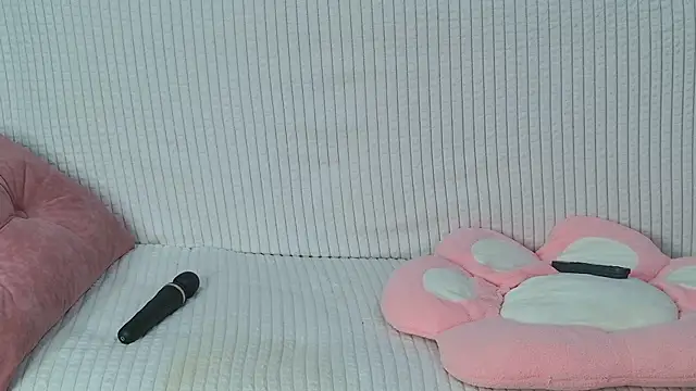 Curvy_Dynamite_ webcam