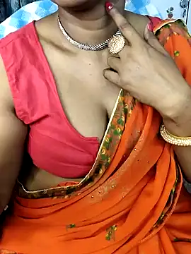 Hotty_Kavita webcam