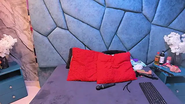 JulietaDiamond webcam