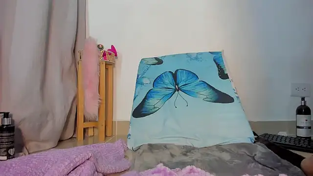 Nanny_11 webcam