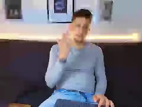 Sr_Maykol live cam on StripChat