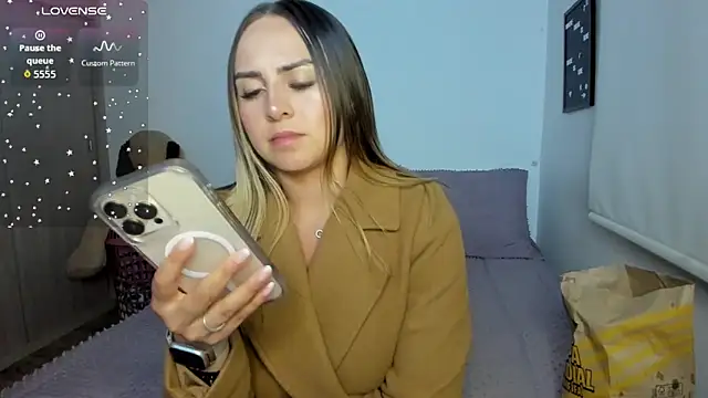 sophie_morenoo webcam