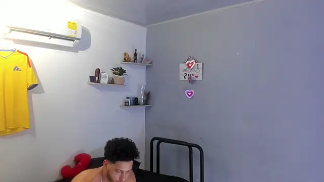 Kris_Khalifa69 webcam