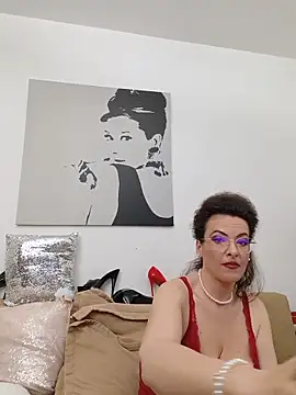 Watch RebeccaNoble live on EroticFlix - High definition streams