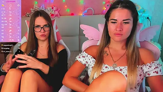 hotty_girls_here webcam
