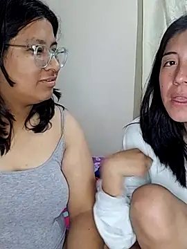 sarah12333 webcam