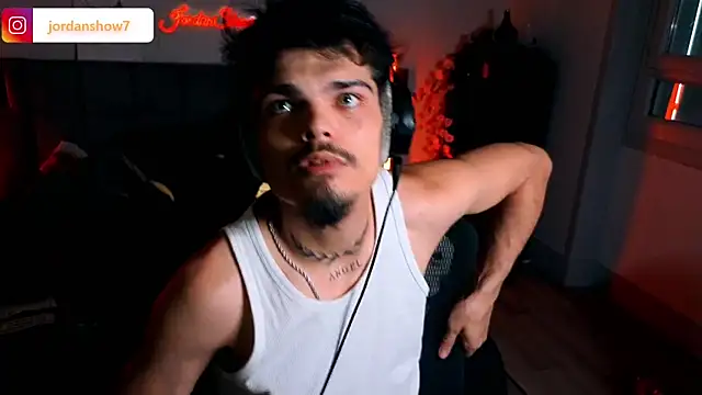JordanShow webcam