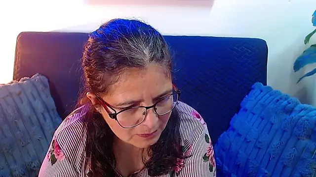Watch Linda_banks_ live on EroticFlix - High definition streams