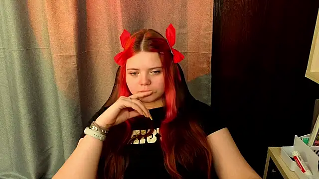 KellyFiery webcam