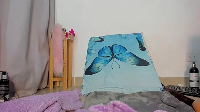 Nanny_11 webcam