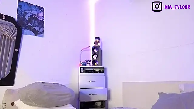 Mia_Tylor01 webcam
