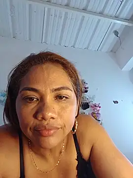 NaughtyMorenna webcam
