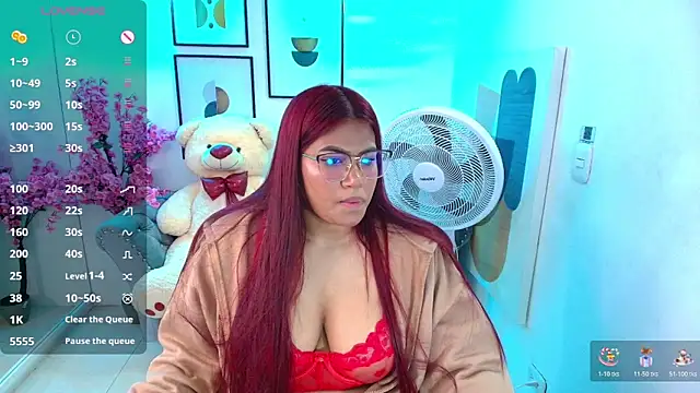 Charlotte_stoone webcam