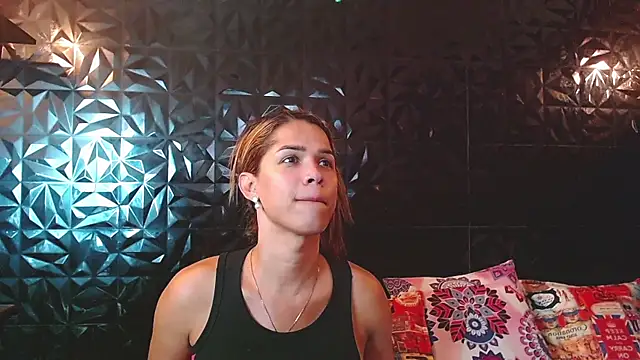 PINK__LOLA1 webcam