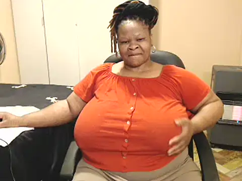 Watch sweetnoziexx live on EroticFlix - High definition streams