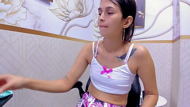 valerie__skinny webcam