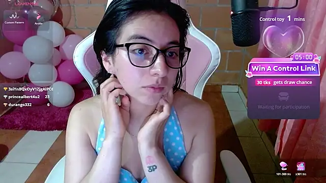 Watch Maggie_Fox3 live on EroticFlix - High definition streams