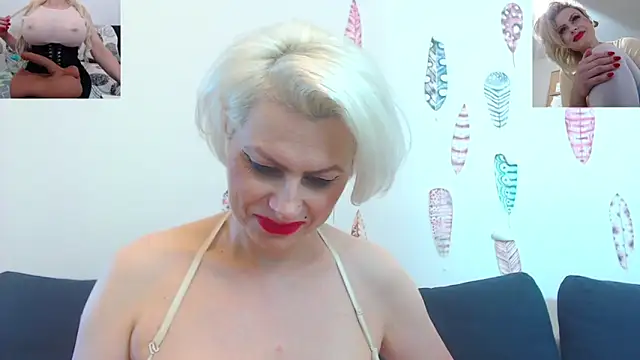Golden__Girl__WOW__ webcam