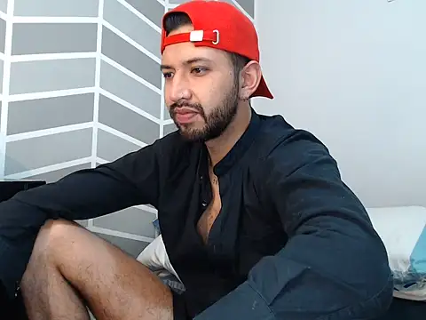 thomass1018 webcam