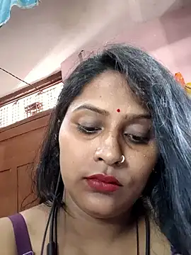 Jasmine_Januja webcam