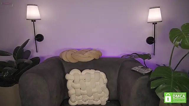Watch nyx_97 live on EroticFlix - High definition streams