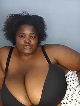 ChubbyLucia webcam