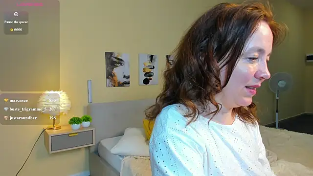 Kira_Adler webcam