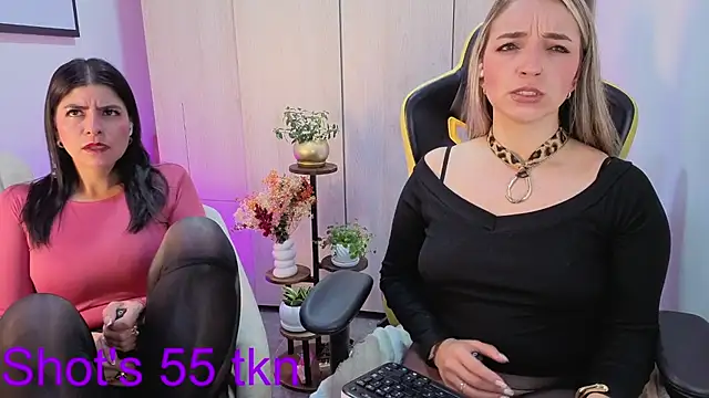 Miss_Annye webcam