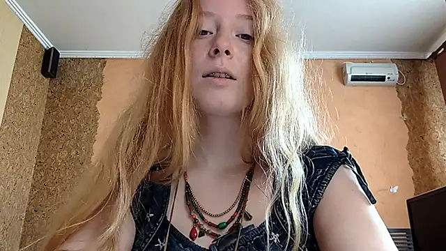 KateVibe_01 webcam