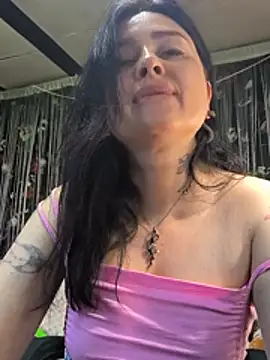 KikiXRed webcam