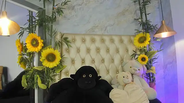 LittleeJaz webcam