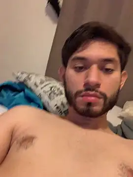 pitudo1313wuero live cam on StripChat