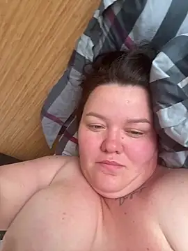 SunnyLeila2101 webcam