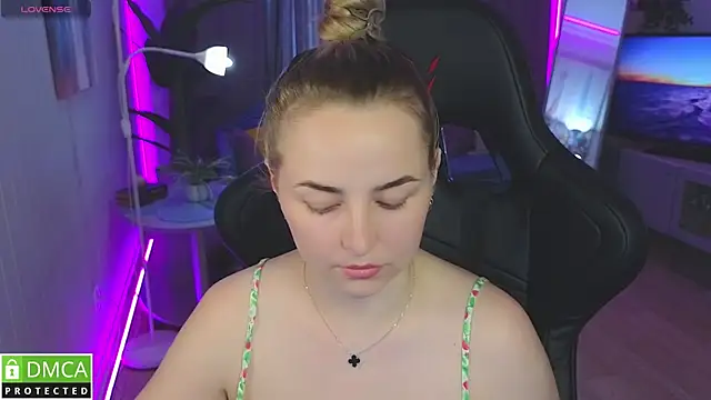 Mira_Mermayd webcam