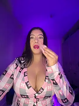 cami_ortiz__ webcam