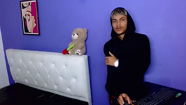 Angel_foxc13 webcam