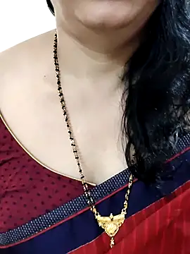Watch Yazhini-Cam live on EroticFlix - High definition streams