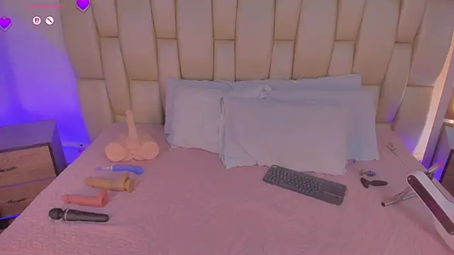 Sweet--Zoe webcam