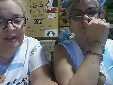 momismilf544 - Momismilf544's free webcam - UK Sex Cams