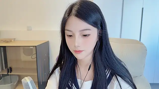 Watch holo_love live on EroticFlix - High definition streams