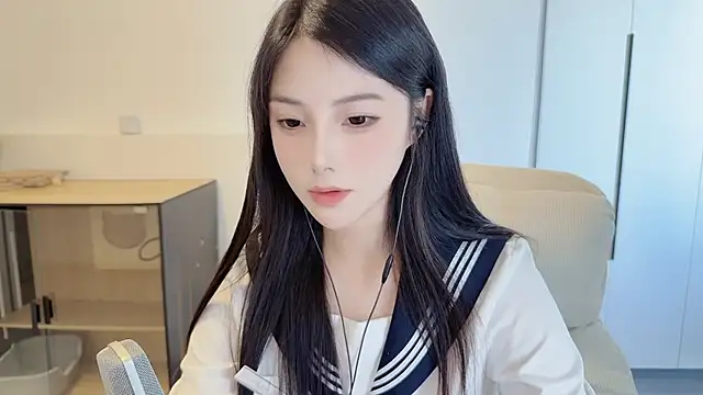 Watch holo_love live on EroticFlix - High definition streams