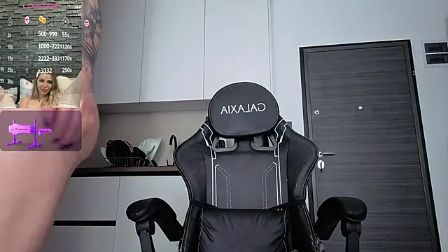 Megan_Ros