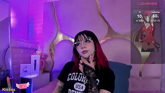 Watch NaniiSisy live on EroticFlix - High definition streams