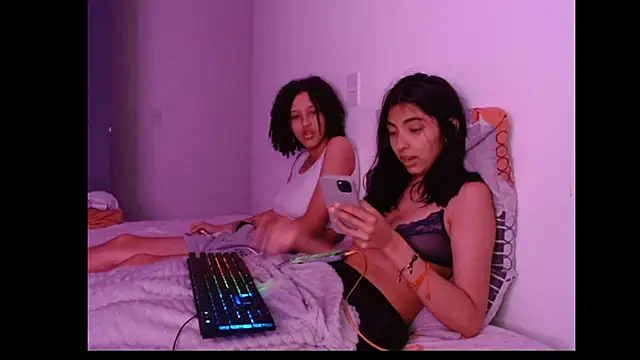 Watch Stefy_sophie03 live on EroticFlix - High definition streams
