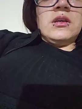 Karengenesisx webcam
