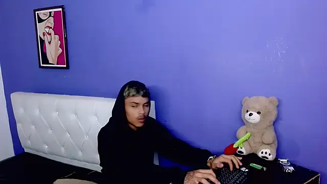 Angel_foxc13 webcam