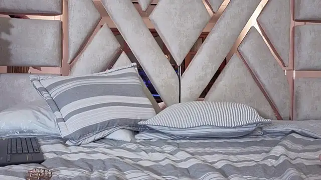 emilytorresvg webcam