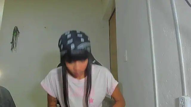 bad_girl_xxx webcam