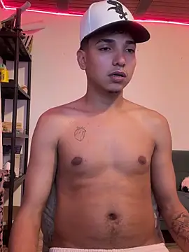 paulhot11 webcam